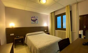 Somriu Hotel City M28