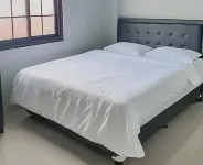 Mahkota Residence Mitra RedDoorz Hotels in West Karawang