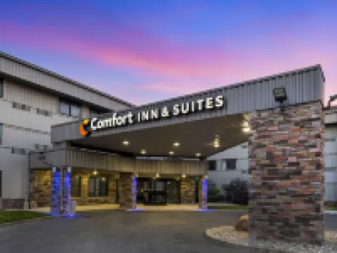 Comfort Inn & Suites Indianapolis Northwest - College Park Hotels near Holliday Park