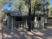 Hidden Rest Cabins and Resort Hotels in Navajo County
