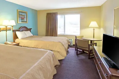 Super 8 by Wyndham Dania/Fort Lauderdale Arpt Các khách sạn ở Dania Beach