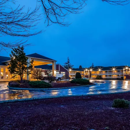 Best Western Salbasgeon Inn Suites of Reedsport