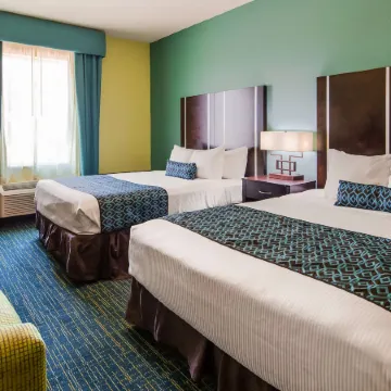 Best Western Plus Carrizo Springs Inn  Suites
