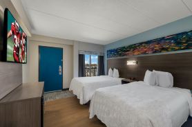 Red Roof Plus+ & Suites Virginia Beach - Seaside