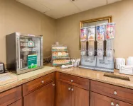 Quality Inn Merchants Drive - Breakfast