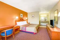 Days Inn by Wyndham Chesapeake - 2-Star