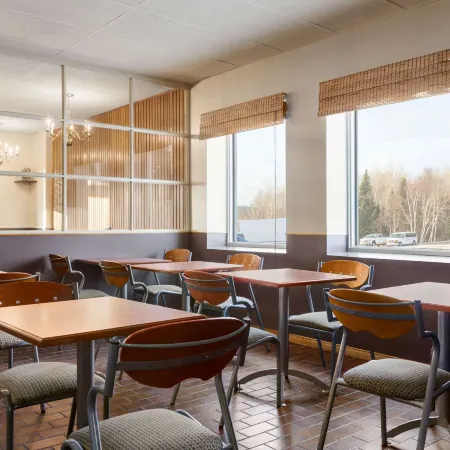 Travelodge by Wyndham Baie-Comeau