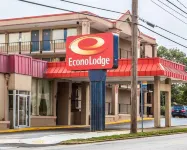Econo Lodge - 2-Star