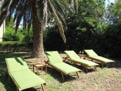 Beach House Nono Hotels near Stupa Vela