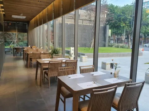 Queen Vell Hotel & Wedding