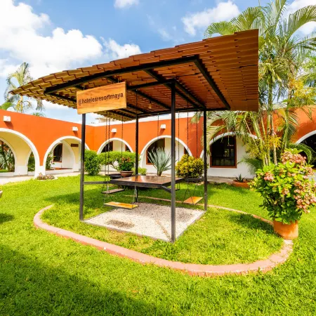 Hacienda Inn Aeropuerto