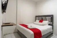 RedDoorz Near Alun Alun Kota Serang Hotels in Waringinkurung