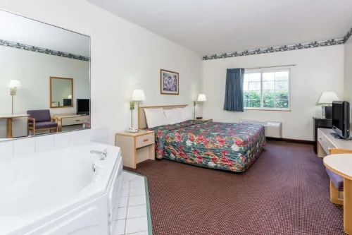 AmericInn by Wyndham Eagle River Downtown Hotels in Cloverland