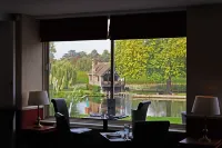 Shillingford Bridge Hotel Hôtels à : Watlington