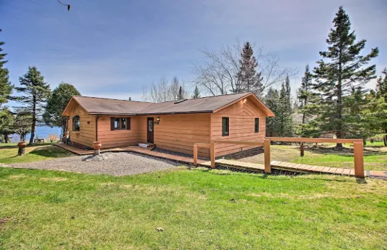 距離德盧斯15英里：蘇必利爾湖海濱之家