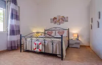Villa Diamante Torre Lapillo with Air Conditioning, Parking and Wi-Fi
