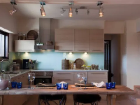 Luxury Seaview Apartment, 60Sec Walk to Beach!