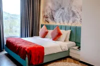 Redwood Resort Hotel di Panchkula