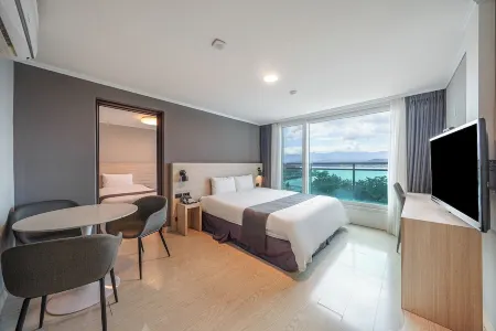 Gyeongpo Soo Hotel