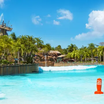 Super 8 by Wyndham Kissimmee/Maingate/Orlando Area Отели рядом с достопримечательностью «Парк аттракционов Олд-Таун»