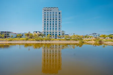 Rex Quang Binh Hotel