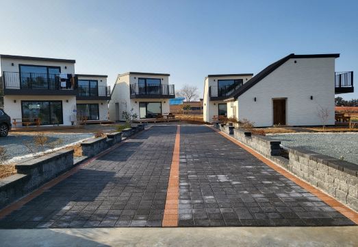 무안 비엔또솔비치 펜션