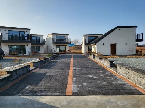 Muan Viento Sol Beach Pension - parking