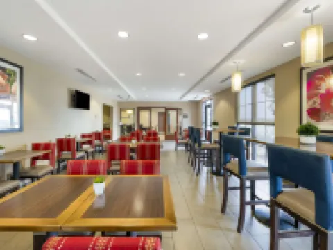 Comfort Suites Carlsbad Hotels in Eddy County