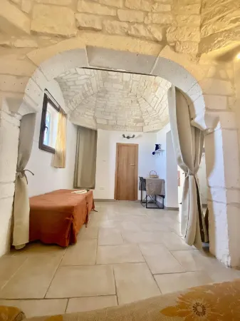 Belvedere with Huge Terrace - Ostuni Center Отели в г. Остуни