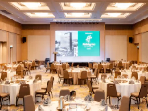 โรงแรม ฮอลิเดย์ อินน์ เซปัง แอร์พอร์ต บาย IHG โรงแรมในเซปัง