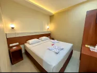 PAUS HOMESTAY Hotel dekat Indomaret