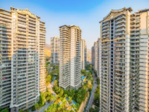 鄰山雲麓民宿（西雙版納景洪告莊西雙景星光夜市店）