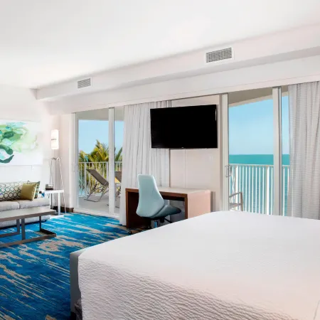 Courtyard Faro Blanco Resort