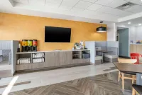 Home2 Suites by Hilton Lexington Keeneland Airport - breakfast