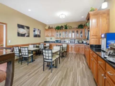 Best Western Plus Bradbury Inn Suites Hotels in Waycross