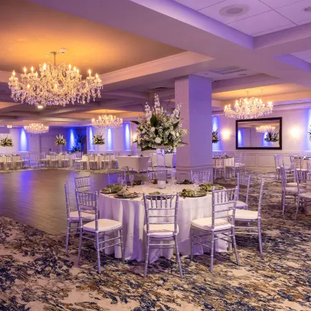 DoubleTree by Hilton Hotel Tinton Falls - Eatontown