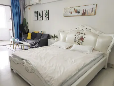 Yijian Homestay Hotels in Wanda Plaza