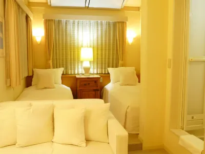 Porto Maison Rooms Các khách sạn gần Takabe Shrine