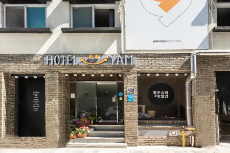 Hotel Yam at Andong cultural street