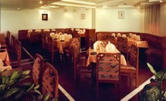 Hotel Nandanvan Annexe