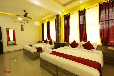 Karapuzha Residency