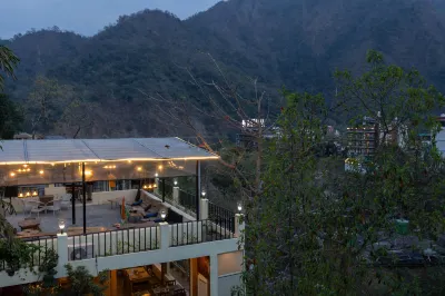 Yogved Hospitality & Resort Hotel di 