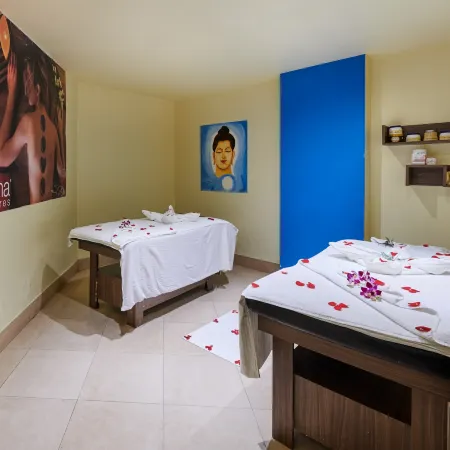 The Pride Hotel, Nagpur