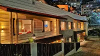 Royale Retreat Hotel & Spa Near Mall Road Отели рядом с достопримечательностью «Ридж»