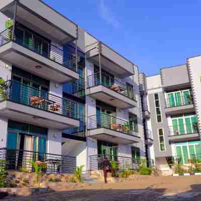 Malaikanzi Apartments Hotel Exterior