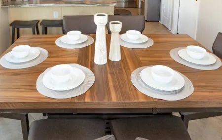 Chic Villa - Pool/Hot Tub/Hammock/King Bed/wi-fi