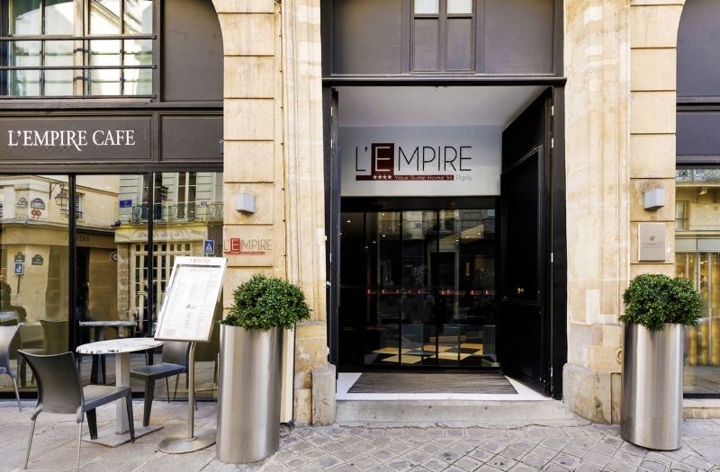 L'Empire Paris - Louvre