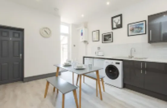 Townhouse @ 58 Brooklyn St - Crewe