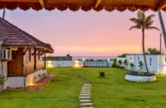 Deshadan's Tarangi Beach Villas,Marari 鄰近New Voice Nagar的酒店