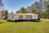 Prosperity Vacation Rental ~ 1 Mi to Lake Murray! - 3-Sterne